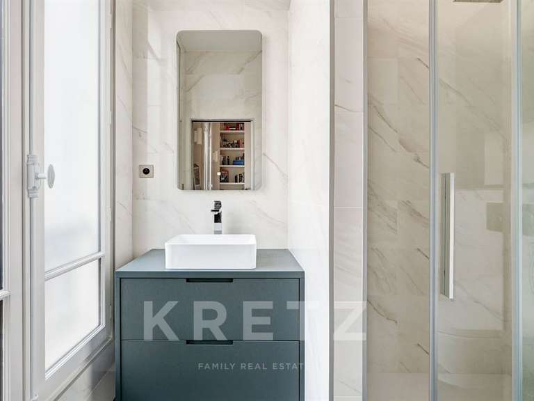 Appartement Paris 8e - 3 chambres - 160m²