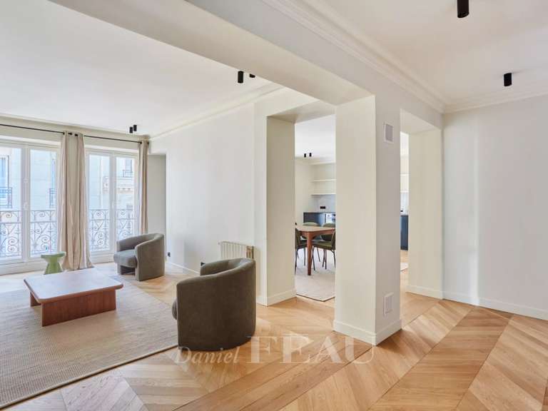 Appartement Paris 8e - 3 chambres - 124m²