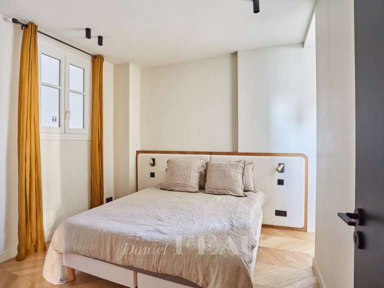 Appartement Paris 8e - 3 chambres - 124m²