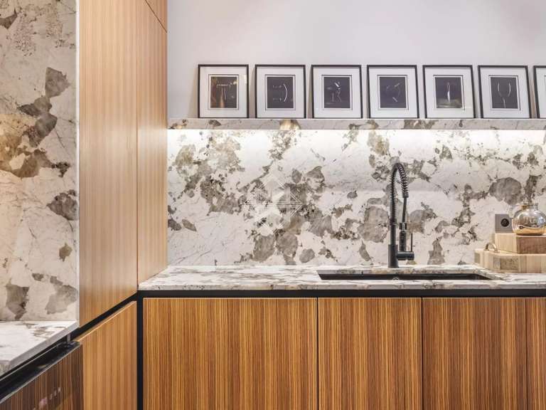 Appartement Paris 8e - 3 chambres - 206m²