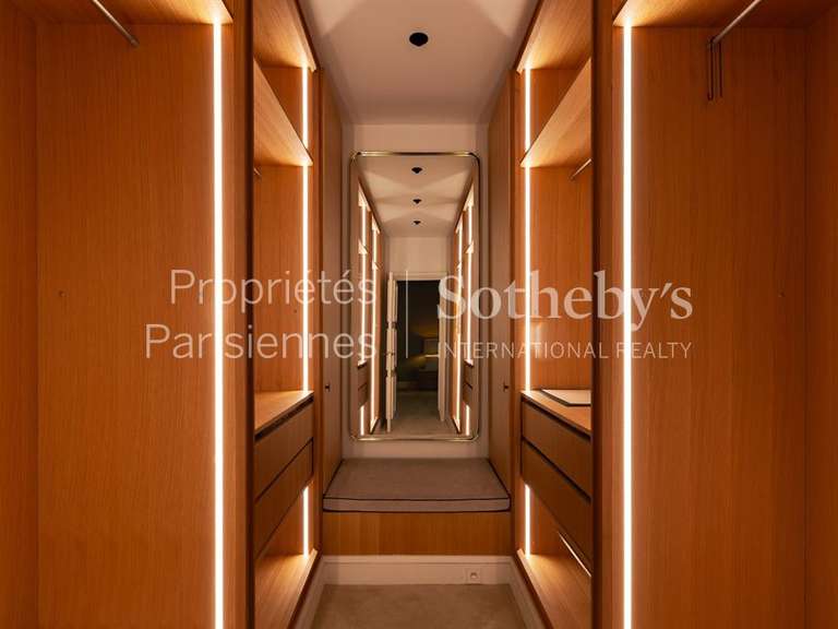 Appartement Paris 8e - 5 chambres - 348m²