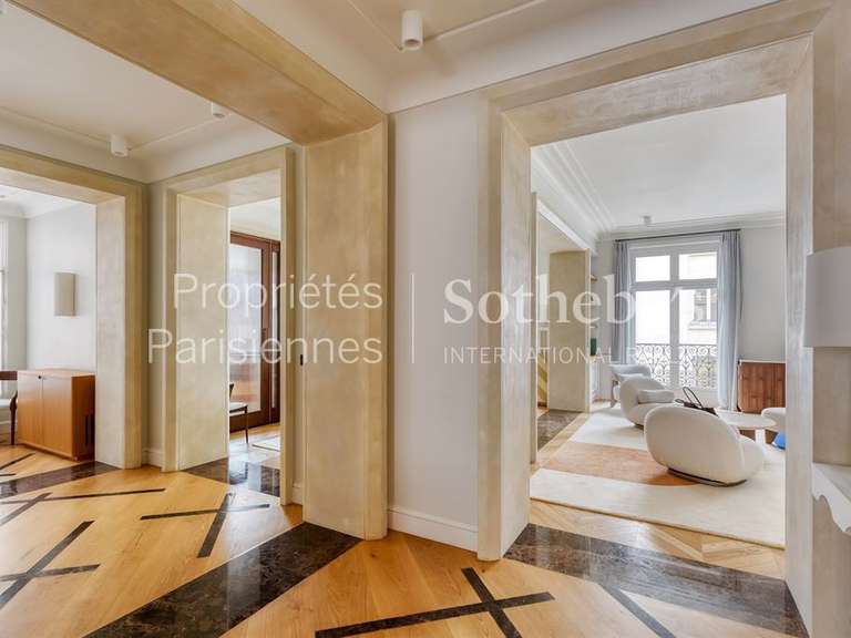 Appartement Paris 8e - 5 chambres - 348m²