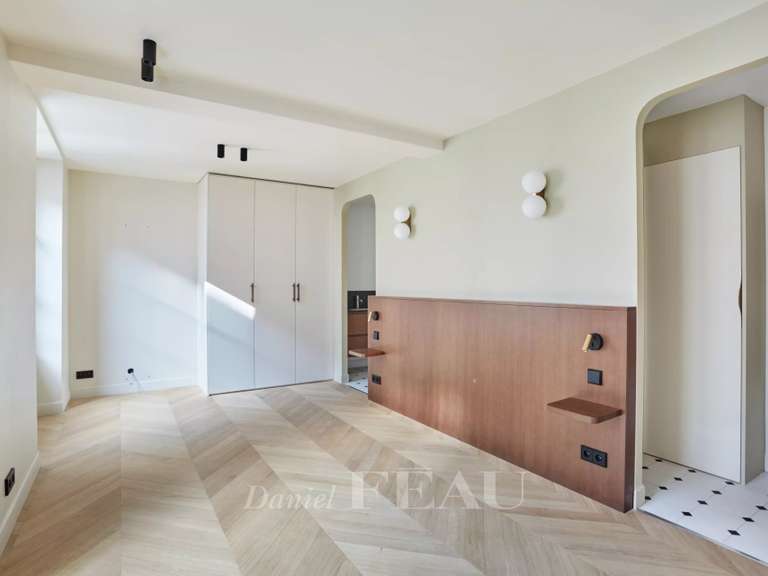 Appartement Paris 8e - 3 chambres - 114m²