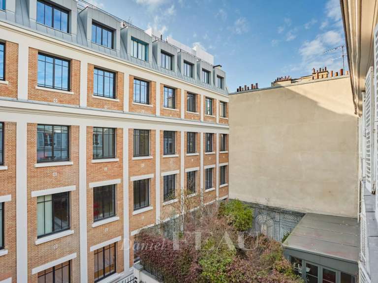 Appartement Paris 8e - 3 chambres - 114m²
