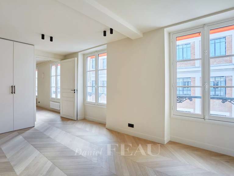 Appartement Paris 8e - 3 chambres - 114m²