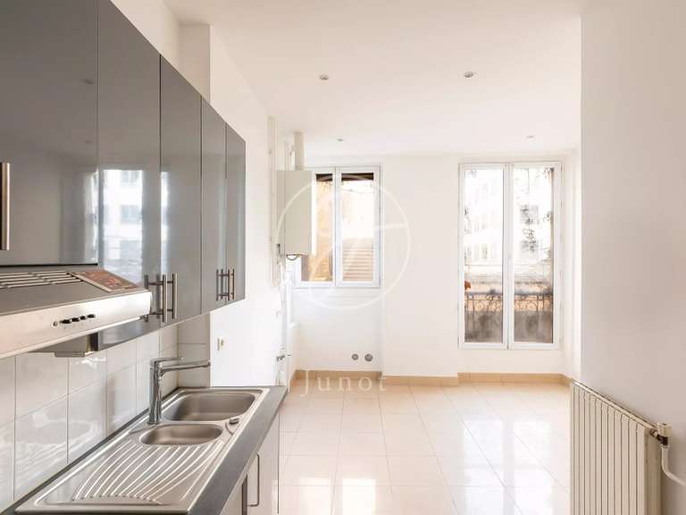 Appartement Paris 8e - 4 chambres - 166m²