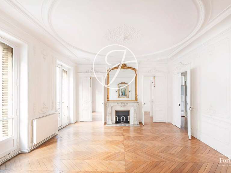 Appartement Paris 8e - 4 chambres - 166m²