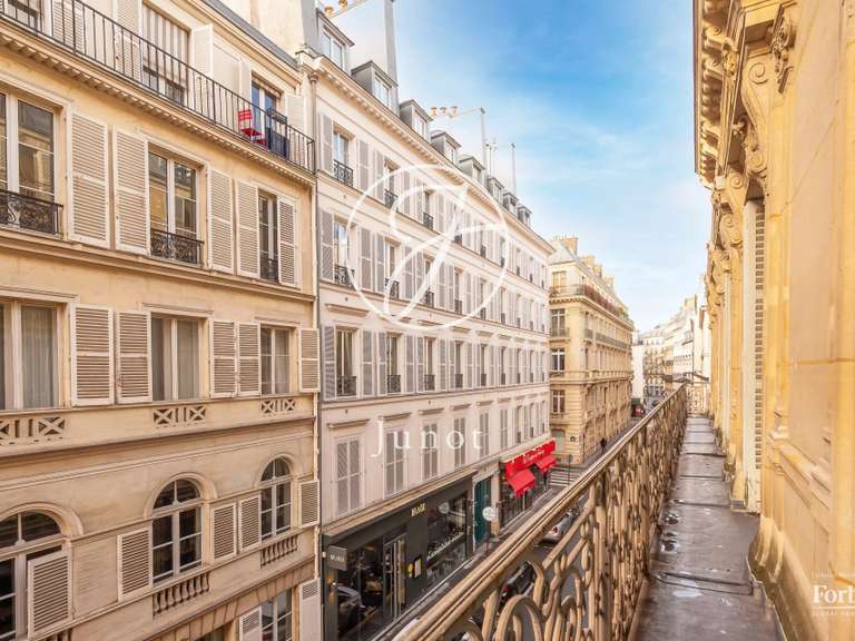 Appartement Paris 8e - 4 chambres - 166m²