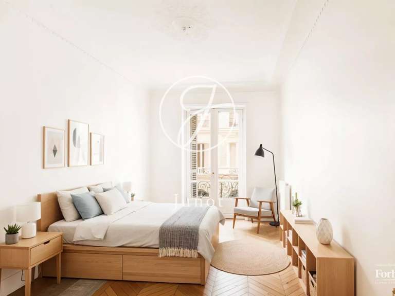 Appartement Paris 8e - 4 chambres - 166m²