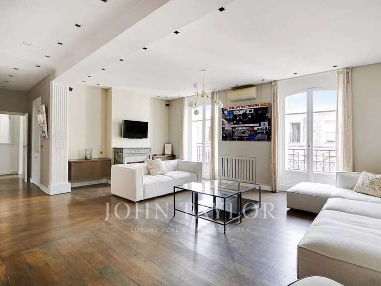 Appartement Paris 8e - 4 chambres - 182m²
