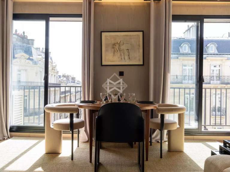 Appartement Paris 8e - 1 chambre - 63m²