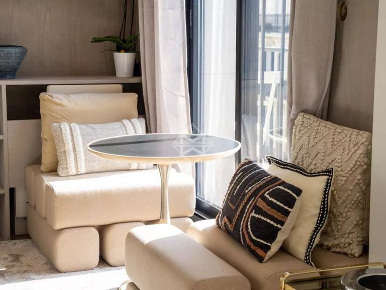 Appartement Paris 8e - 1 chambre - 63m²