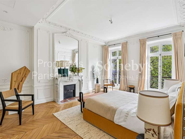Appartement Paris 8e - 4 chambres - 253m²