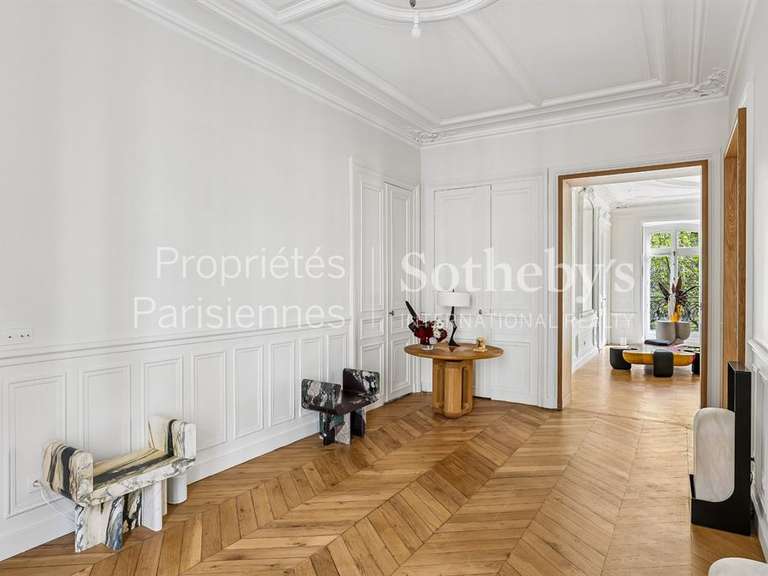 Appartement Paris 8e - 4 chambres - 253m²