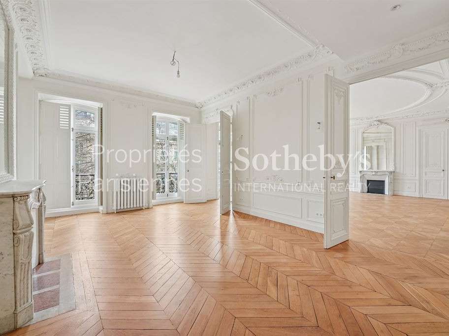 Apartment Paris 8e