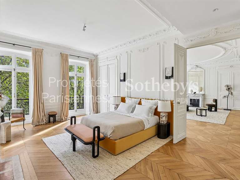 Appartement Paris 8e - 4 chambres - 253m²