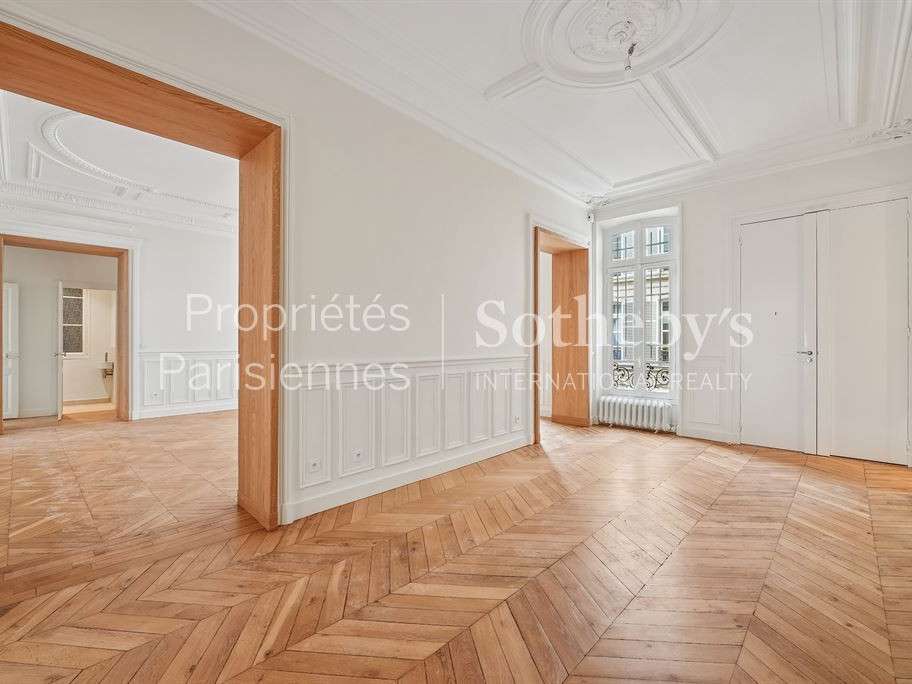 Apartment Paris 8e