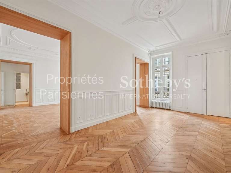 Apartment Paris 8e - 4 bedrooms - 245m²