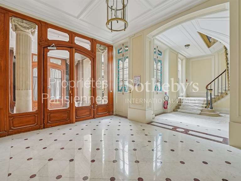 Appartement Paris 8e - 4 chambres - 253m²