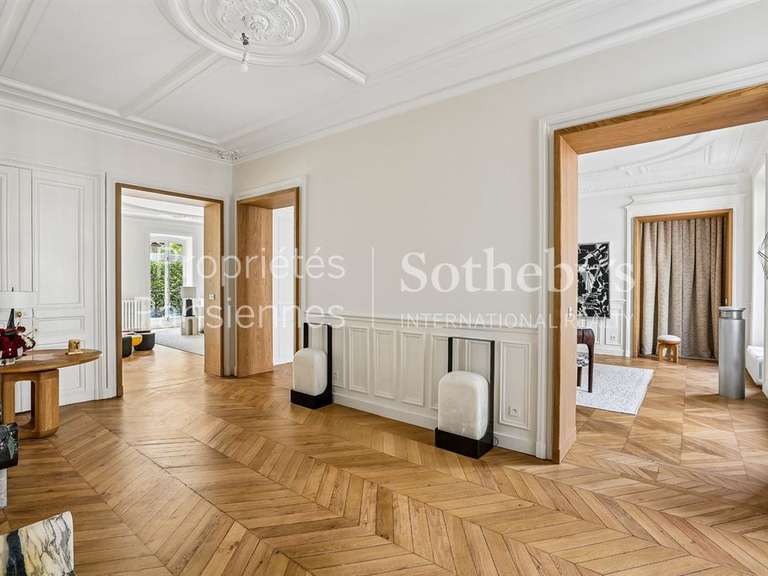 Appartement Paris 8e - 4 chambres - 253m²