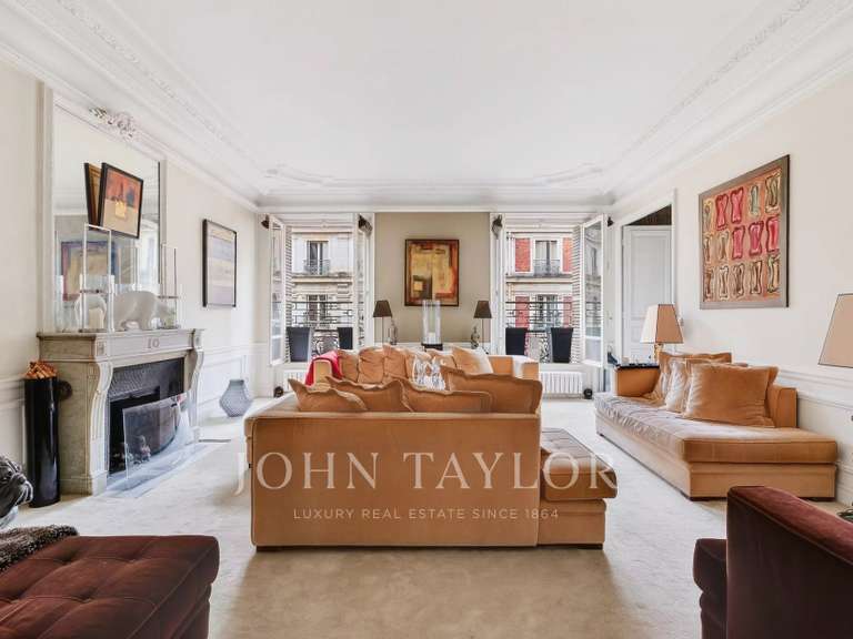 Apartment Paris 8e - 3 bedrooms - 174m²