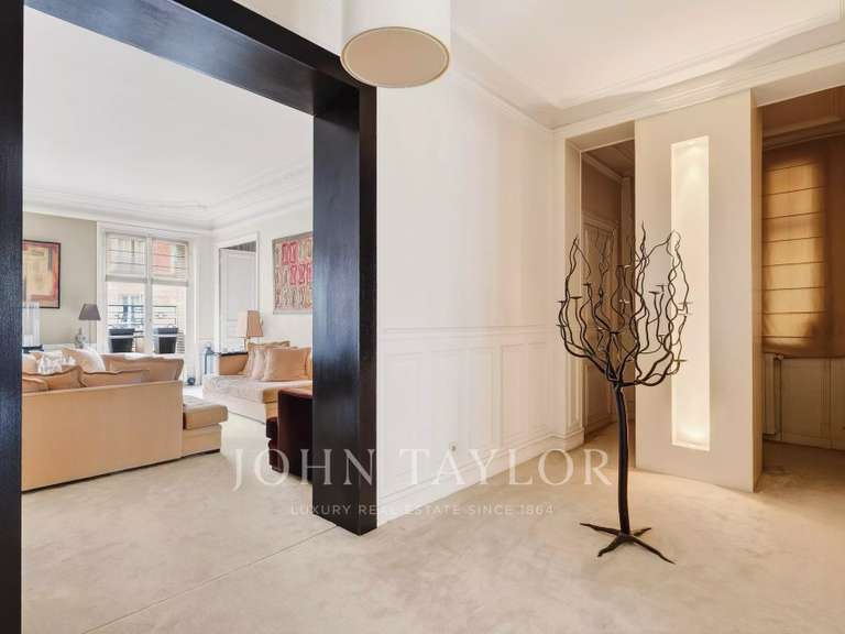 Apartment Paris 8e - 3 bedrooms - 174m²