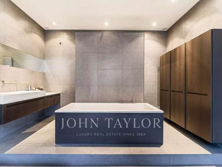 Apartment Paris 8e - 3 bedrooms - 174m²