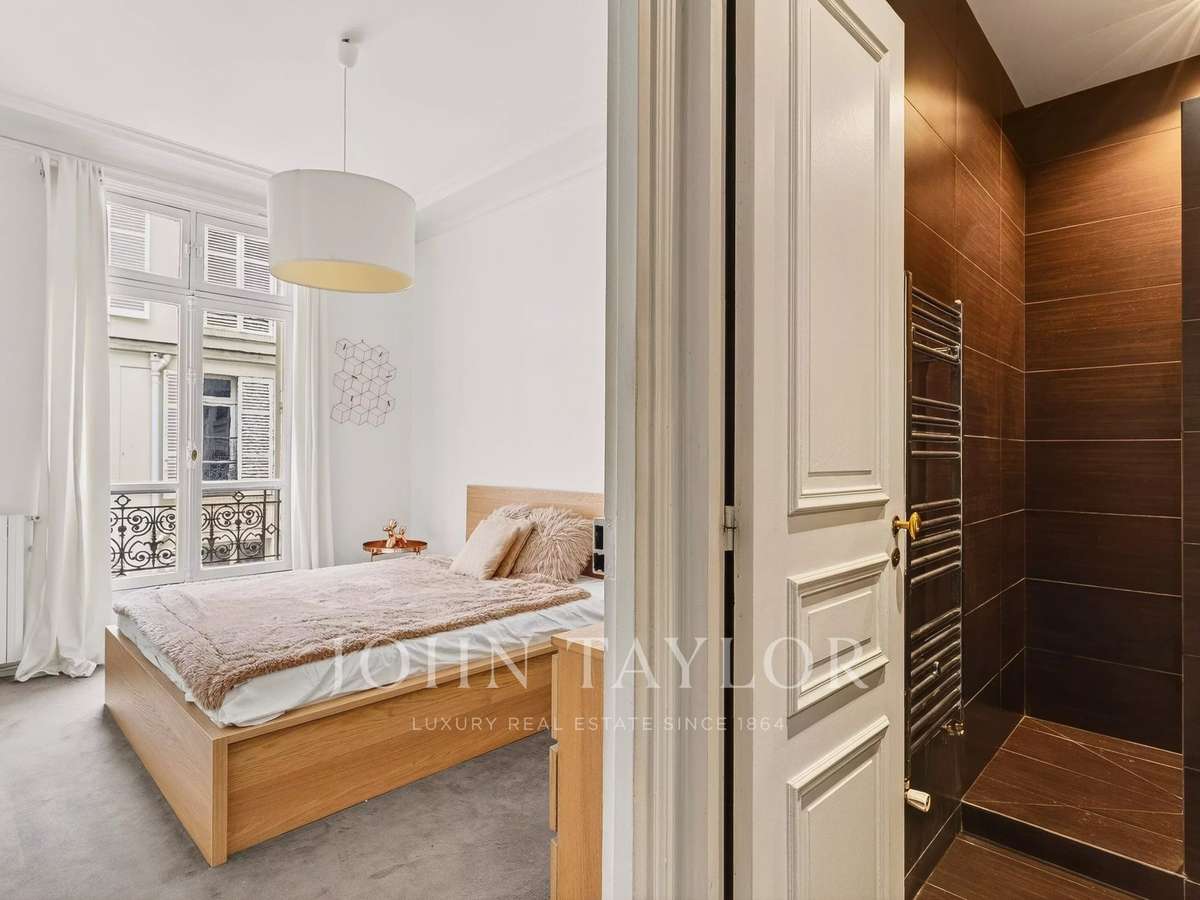 Apartment Paris 8e