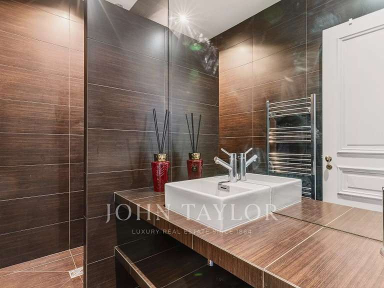 Apartment Paris 8e - 3 bedrooms - 174m²