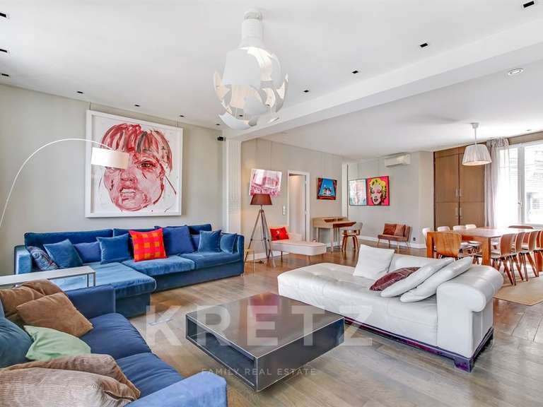 Appartement Paris 8e - 3 chambres - 182m²