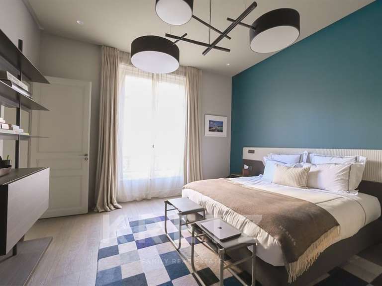 Appartement Paris 8e - 3 chambres - 247m²