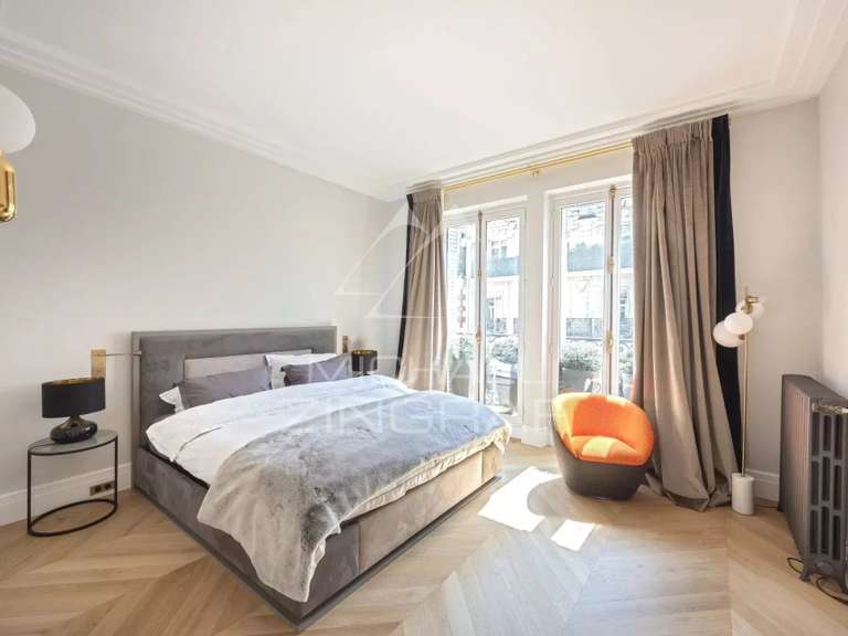 Appartement Paris 8e - 3 chambres - 232m²