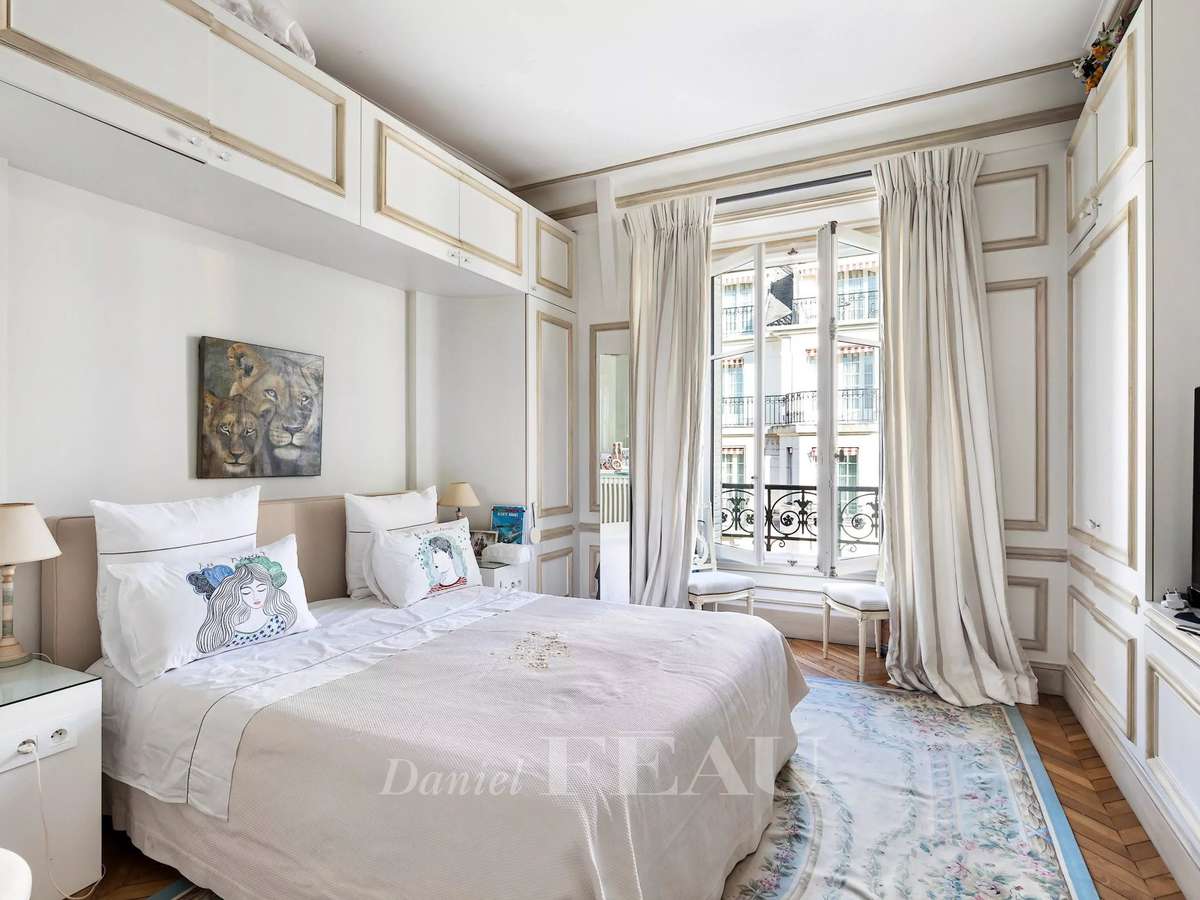 Apartment Paris 8e