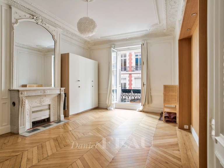Appartement Paris 8e - 3 chambres - 152m²