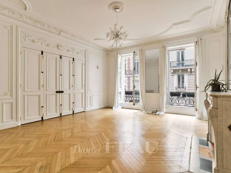 Appartement Paris 8e - 3 chambres - 152m²