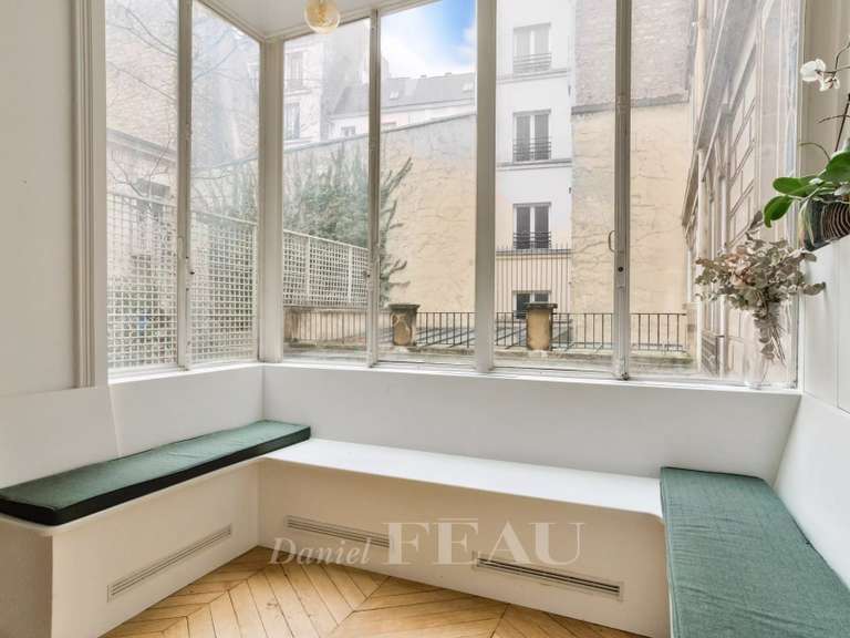 Appartement Paris 8e - 3 chambres - 152m²