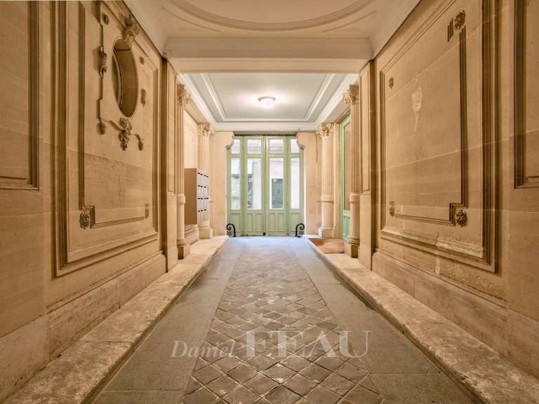 Appartement Paris 8e - 3 chambres - 152m²