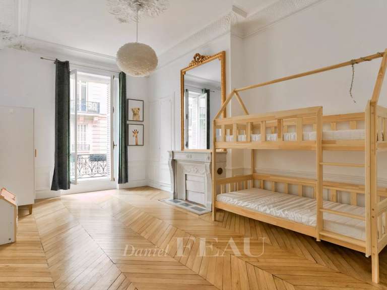 Appartement Paris 8e - 3 chambres - 152m²