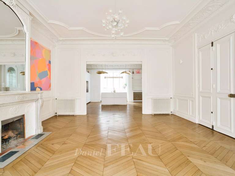 Appartement Paris 8e - 3 chambres - 152m²
