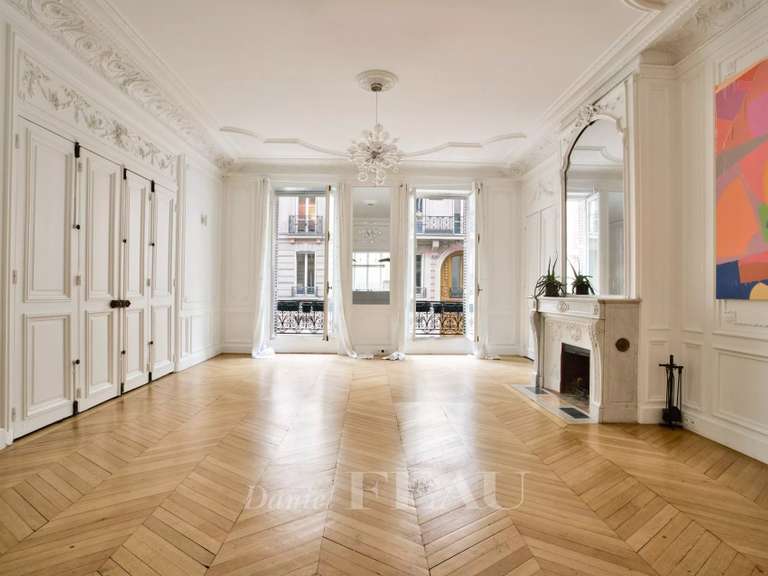 Appartement Paris 8e - 3 chambres - 152m²