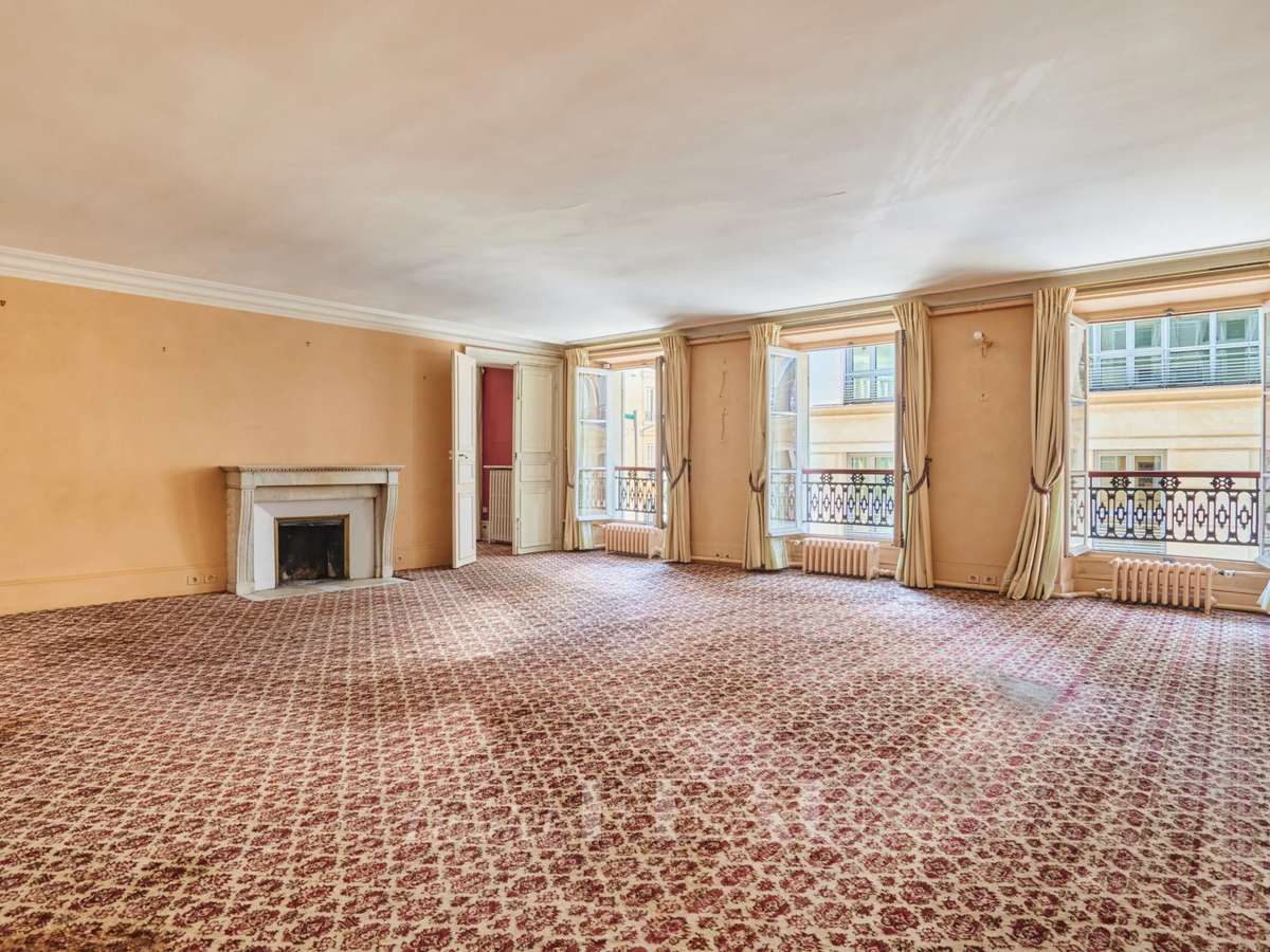 Apartment Paris 8e