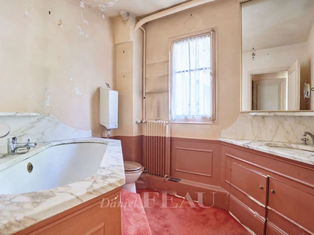 Apartment Paris 8e