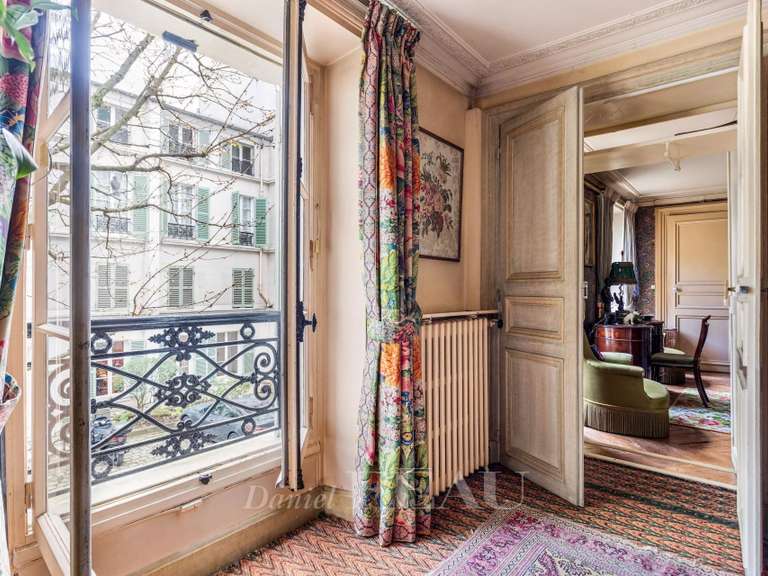 Appartement Paris 8e - 4 chambres - 263m²