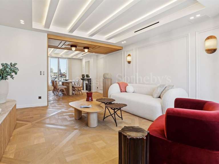 Appartement Paris 8e - 2 chambres - 126m²