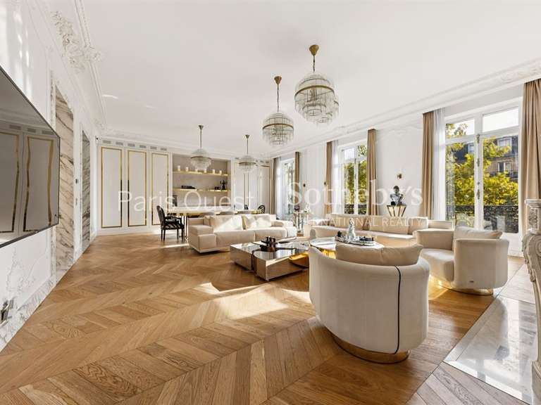 Apartment Paris 8e - 3 bedrooms - 197m²