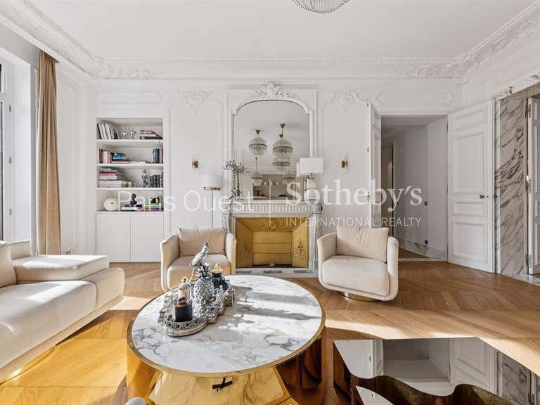 Apartment Paris 8e - 3 bedrooms - 197m²