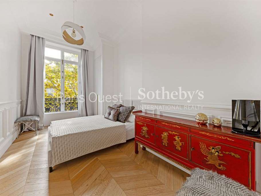 Apartment Paris 8e