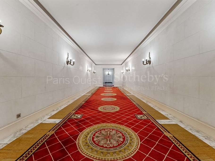 Apartment Paris 8e