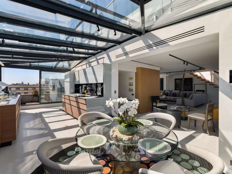 Appartement Paris 8e - 4 chambres - 455m²