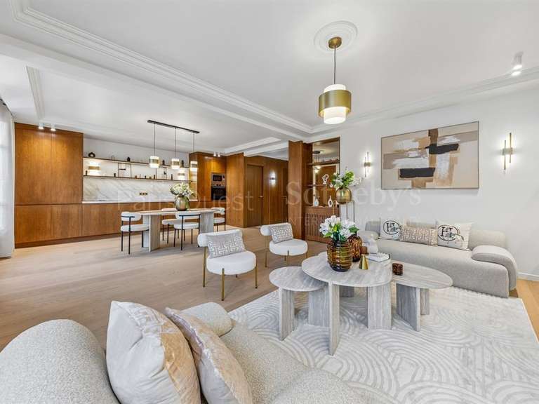 Appartement Paris 8e - 2 chambres - 90m²